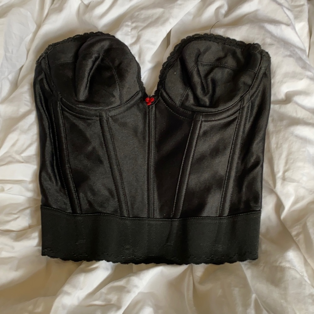 Black bustier corset